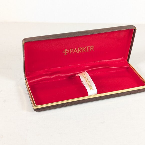Vintage Faux Wood Parker Pen box - Picture 6 of 11
